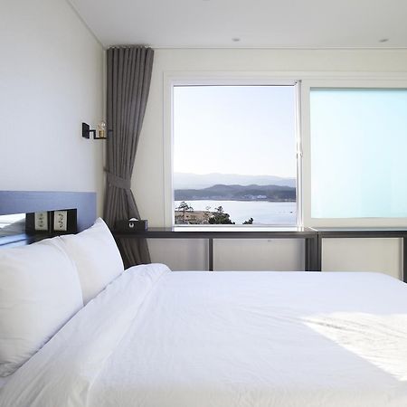 Hotel Swan Gangneung Exteriör bild