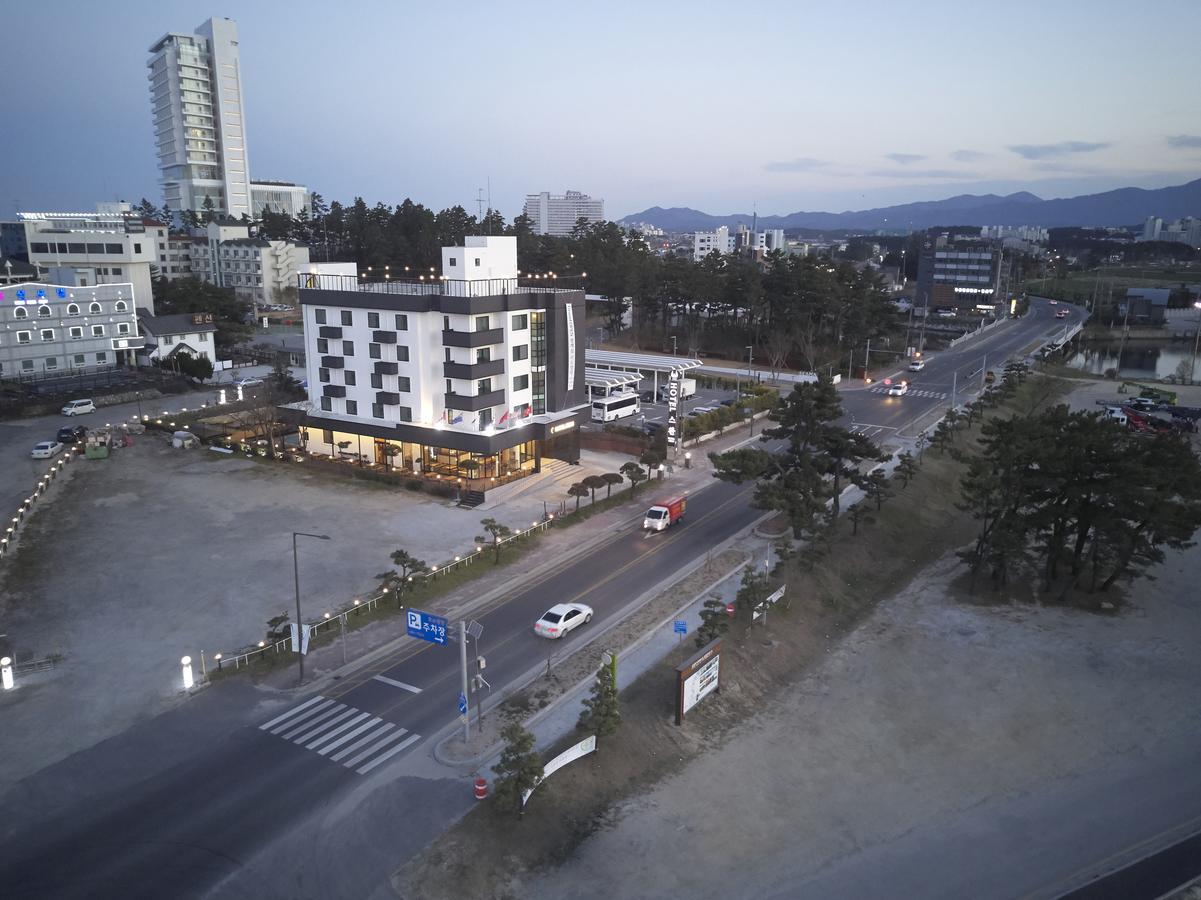 Hotel Swan Gangneung Exteriör bild